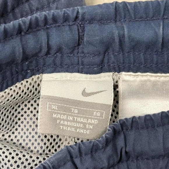 Nike Vintage Windbreaker Track Pants Navy Blue Mesh Lined Mens XL Piping Swoosh - Picture 5 of 5